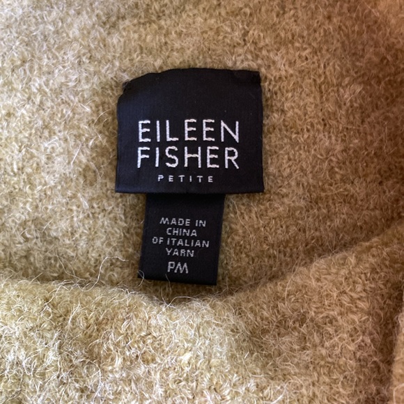 Eileen Fisher Alpaca/Merino Avocado Green Loose Turtleneck Cozy Wool Sweater 💚 - Picture 2 of 7
